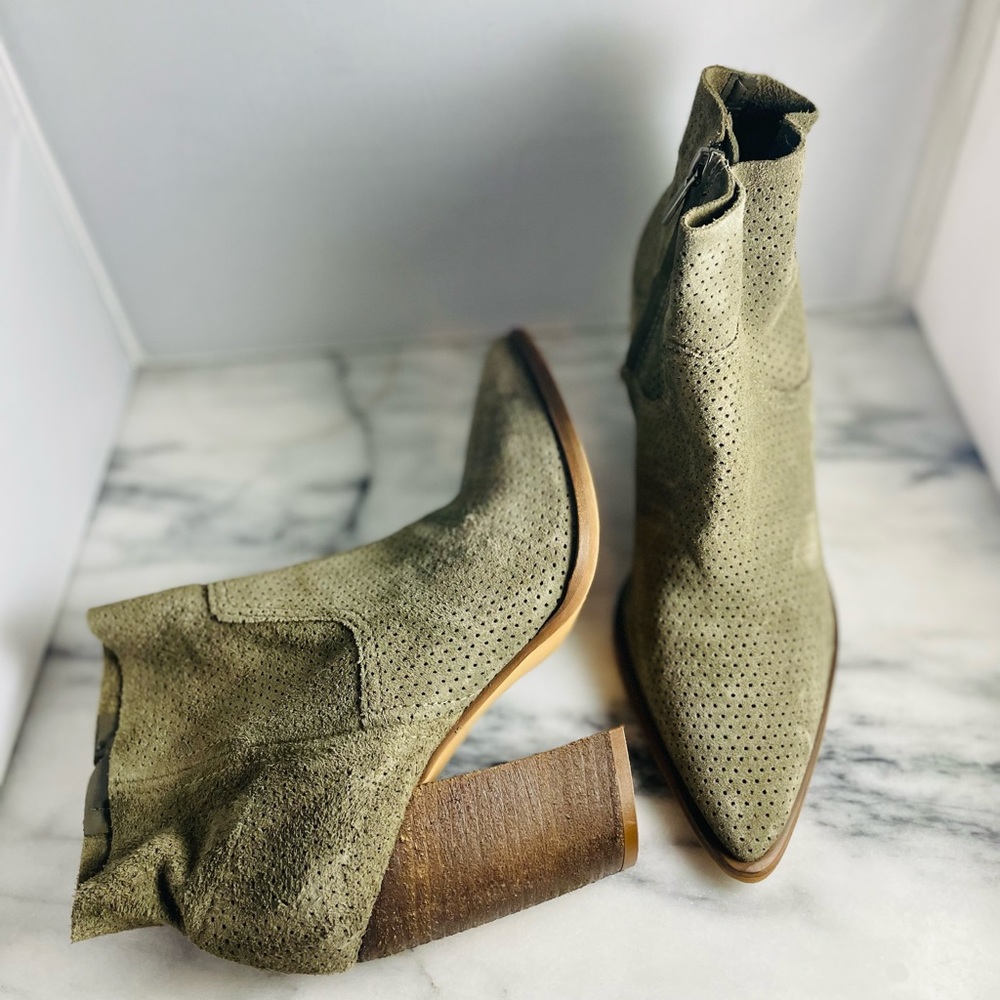 Vince Camuto Cava Bootie Forest Green Size 8